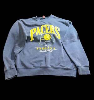 Vintage 1990s Indiana Pacers NBA Graphic Crewneck Sweatshirt